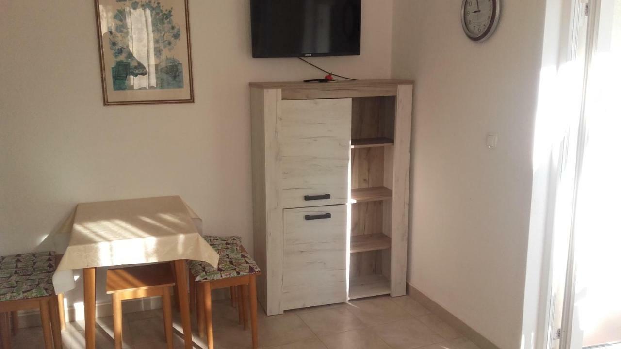 Apartment Dragovic クレック エクステリア 写真